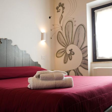 Moretti Village - Sophie Rooms Country House Civitanova Marche Dış mekan fotoğraf