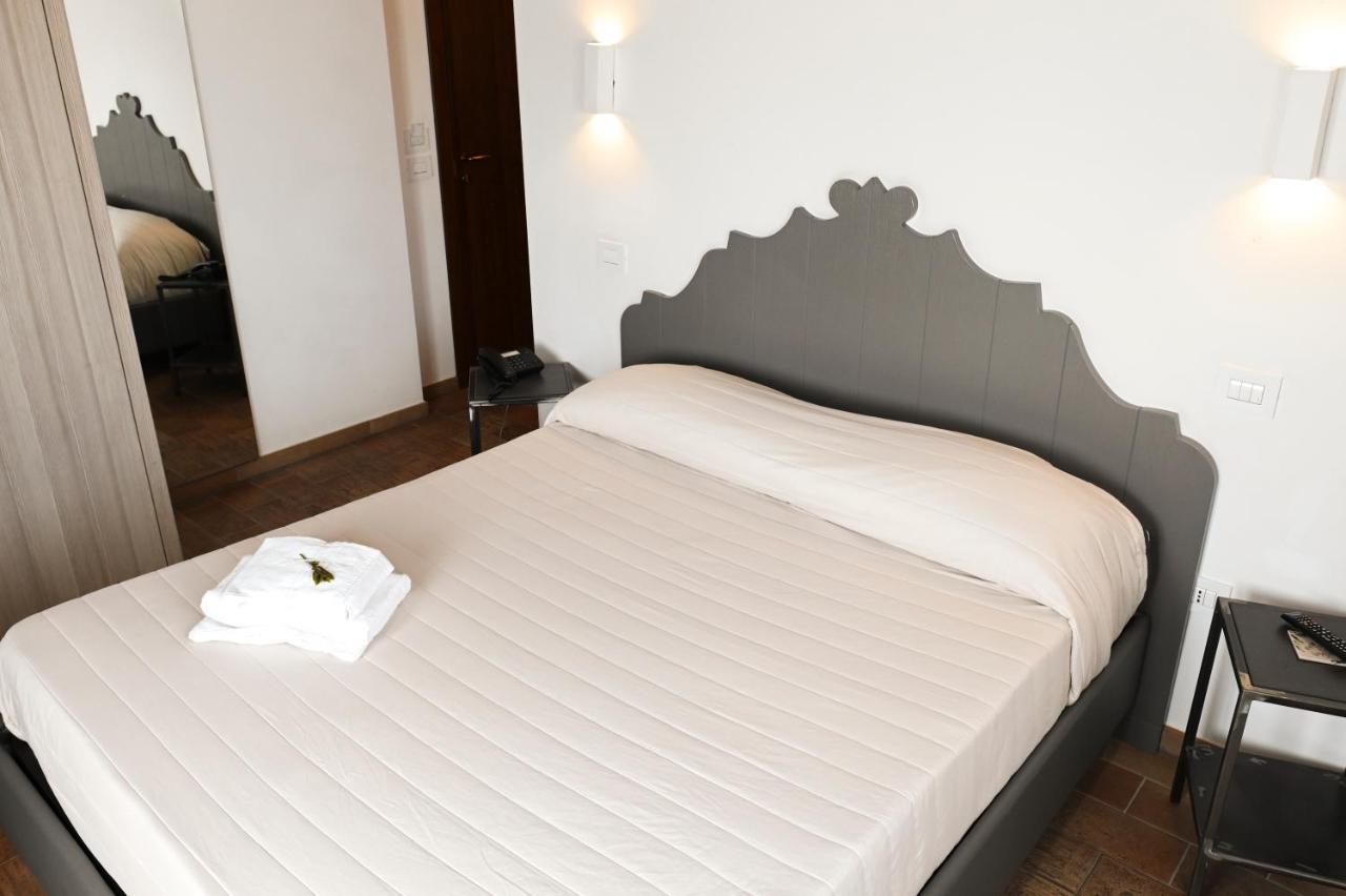 Moretti Village - Sophie Rooms Country House Civitanova Marche Dış mekan fotoğraf